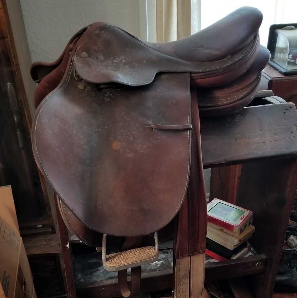 English Saddle